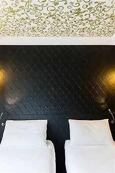 Ibis Styles Paris Buttes Chaumont Hotel 3*,  France